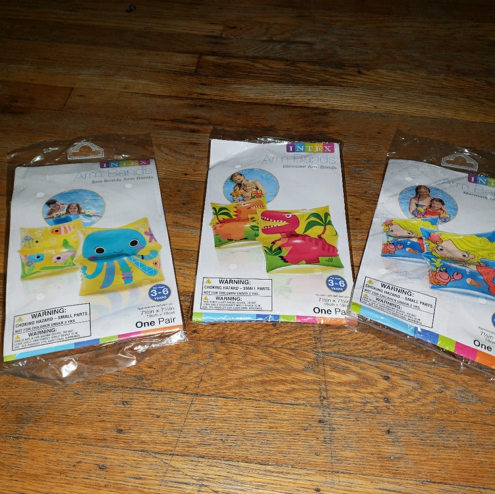 2 pks of arm band for kids
